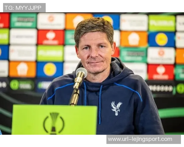 格拉斯纳谈战术选择强调适合性442阵型是他心中的最佳选择 格拉斯纳谈战术选择强调适合性442阵型是他心中的最佳选择